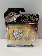 Hot Wheels Star Wars Rebel SNOWSPEEDER Starship with Flight Stand.