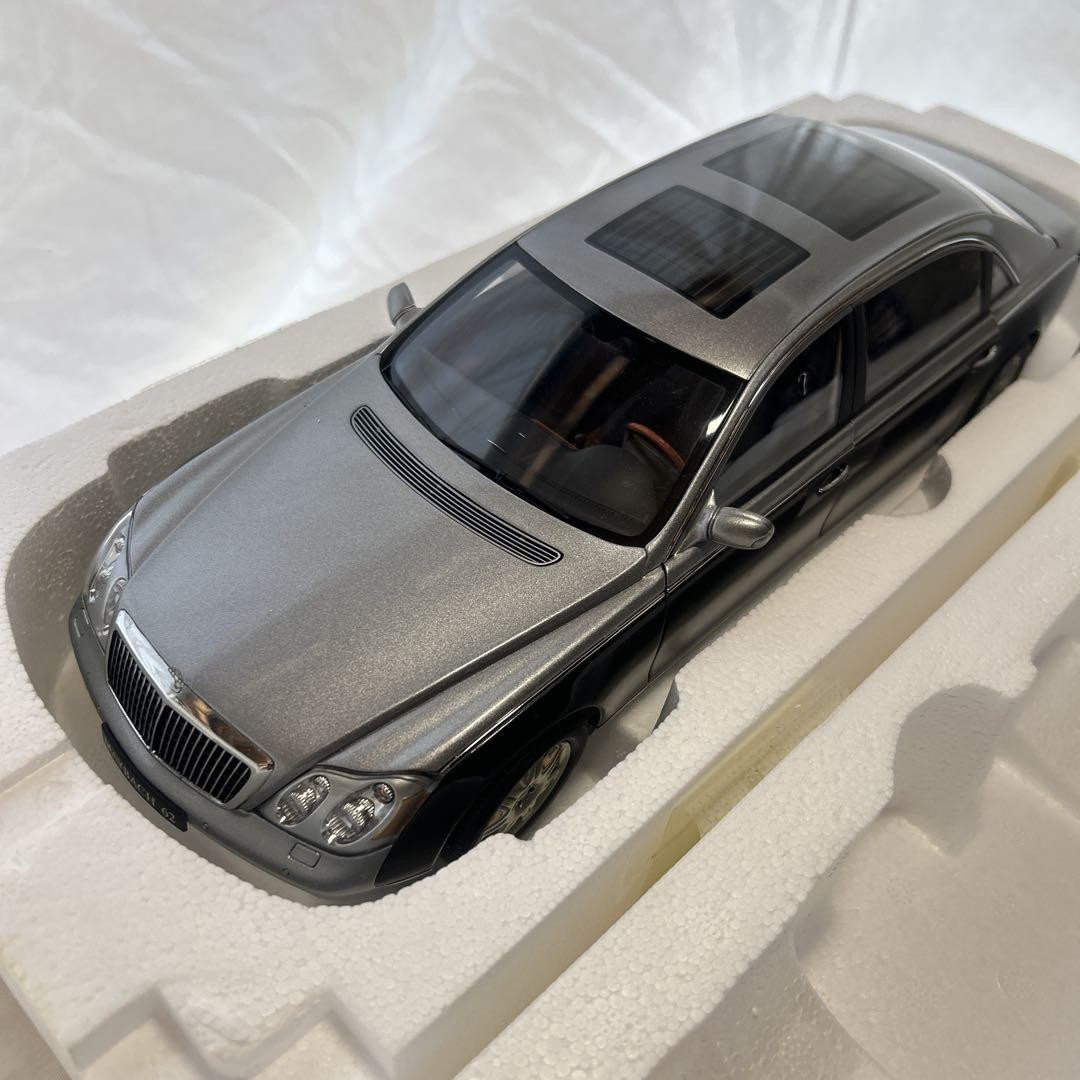 【超希少】MAYBACH 62 millennium 黒 シルバー MAYBACH 62 Millennium Black Silver 1/18 Rare Luxury Model