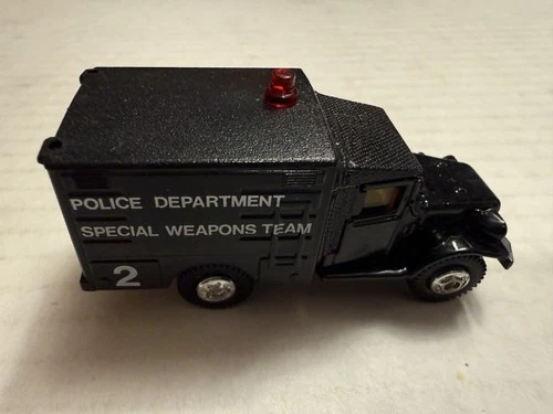 Vintage 1978 Tomica TOYOTA TYPE HQ15V POLICE SWAT TRUCK-#67 Made in Japan