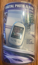 M087 - DIGITAL PHOTO ALBUM KEY CHAIN - 70 Photos, Calendar, Clock, Auto Shut-Off