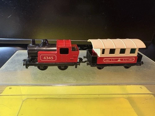 VTG ✅ 1978 Lesney Matchbox SuperFast #43 0-4-0 Steam Loco+44 Passenger L-77A