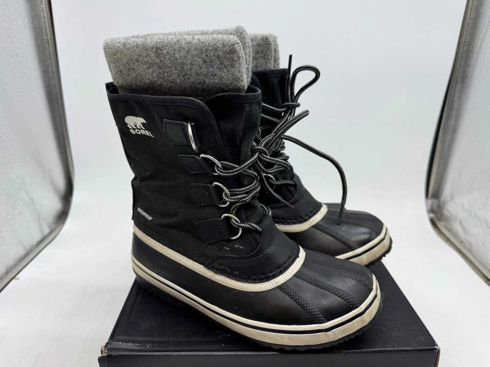 Sorel Carnival Snow Boots Women's Black White Lace-Up Waterproof Winter - 6