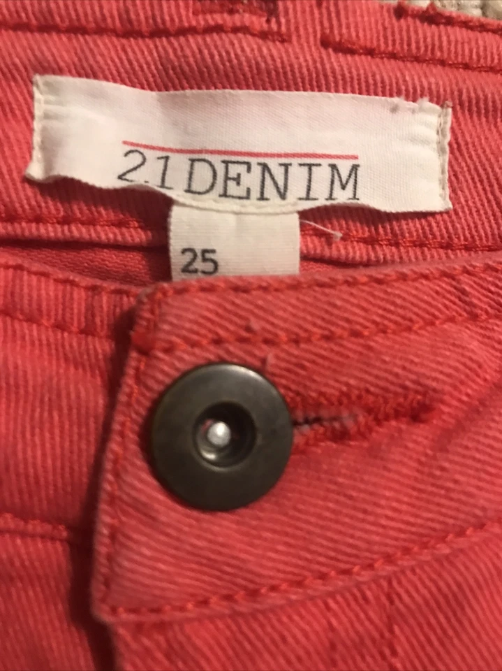 Forever 21 Denim Orange Denim Distressed Shorts Women's Size 25 (waist 30") - Image 4 of 4