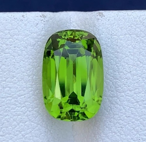 Cuscino VVS 5,33 CT pietra preziosa peridoto verde naturale taglio dal Pakistan - Foto 2 di 4