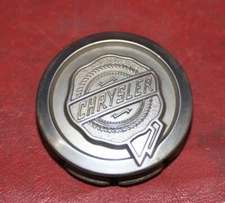 Chrysler Sebring PT Cruiser Stratus 04782867AA OEM Center Wheel Hub Cap Cover