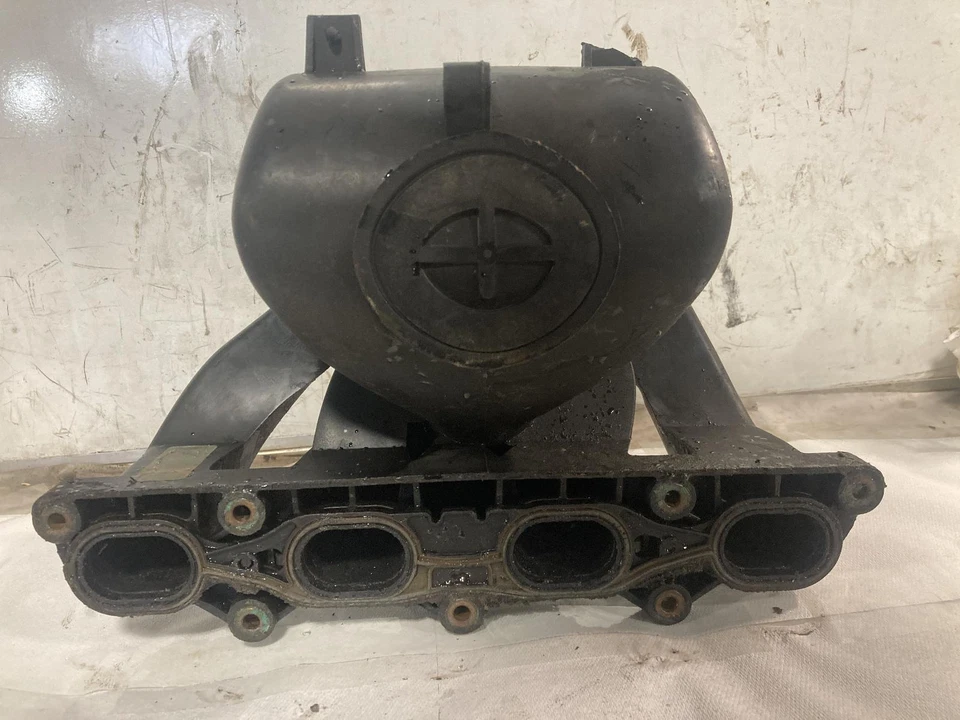 Used Engine Intake Manifold fits: 2003  Saturn l series 2.2 Grade A - Image 4 of 4