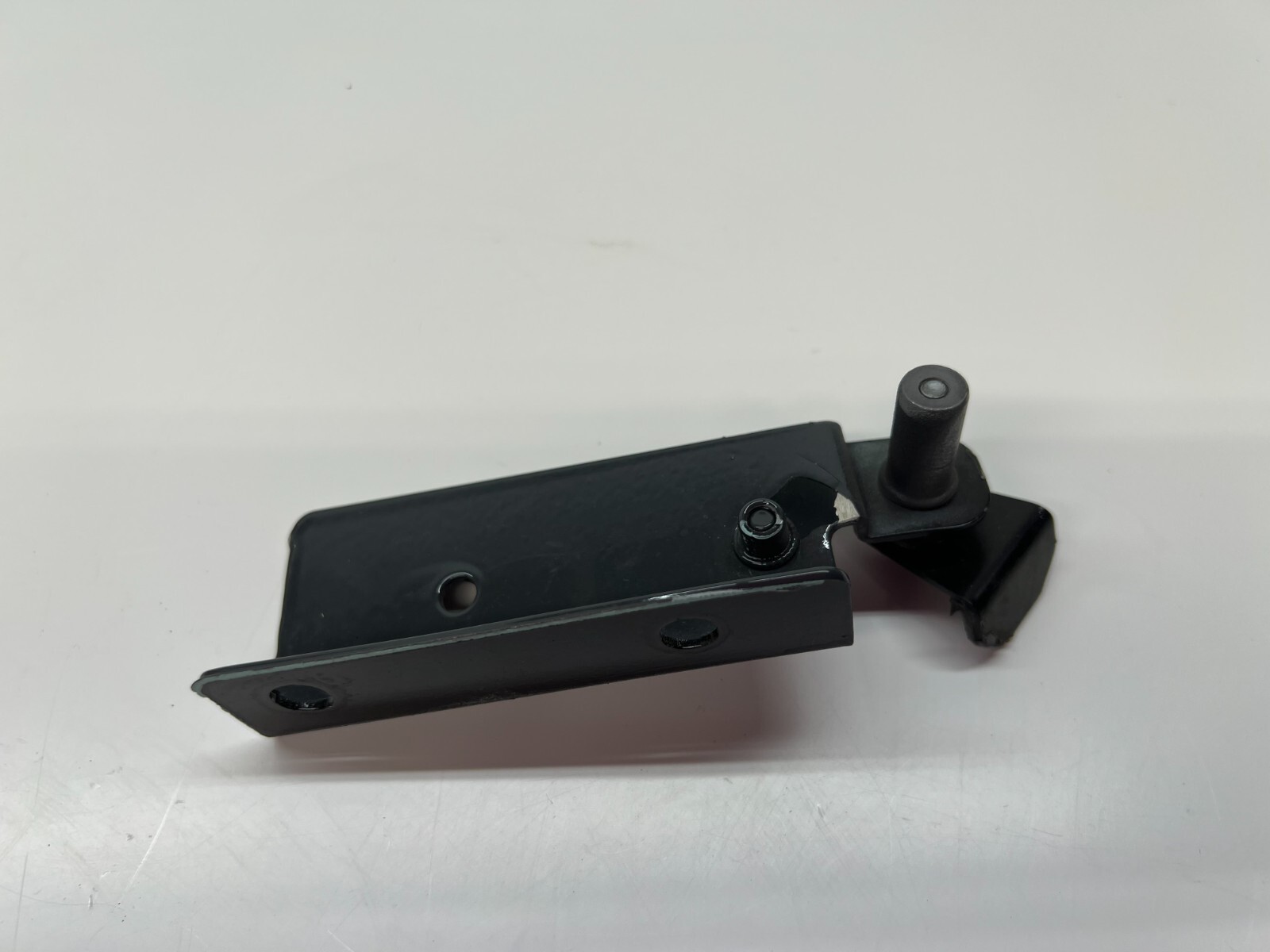 LAMBORGHINI AVENTADOR LP740 REAR LEFT DRIVER LH WING BRACKET OEM 470853587A