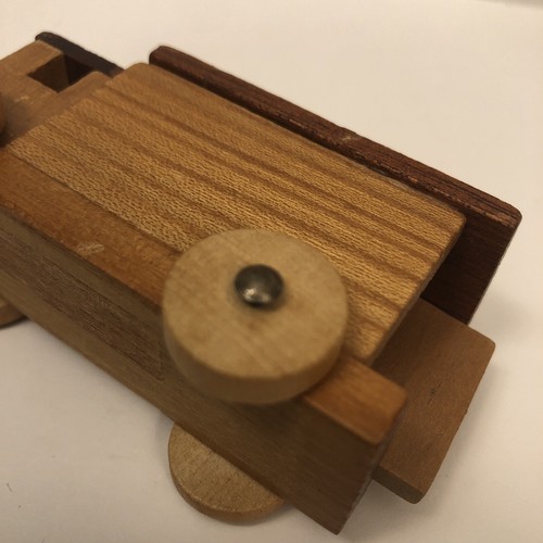 Handmade Wooden Toy Box Truck - Picture 8 of 9