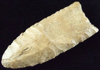 Exceptionally Fine Colored Kentucky Conerly Point with COA Arrowheads