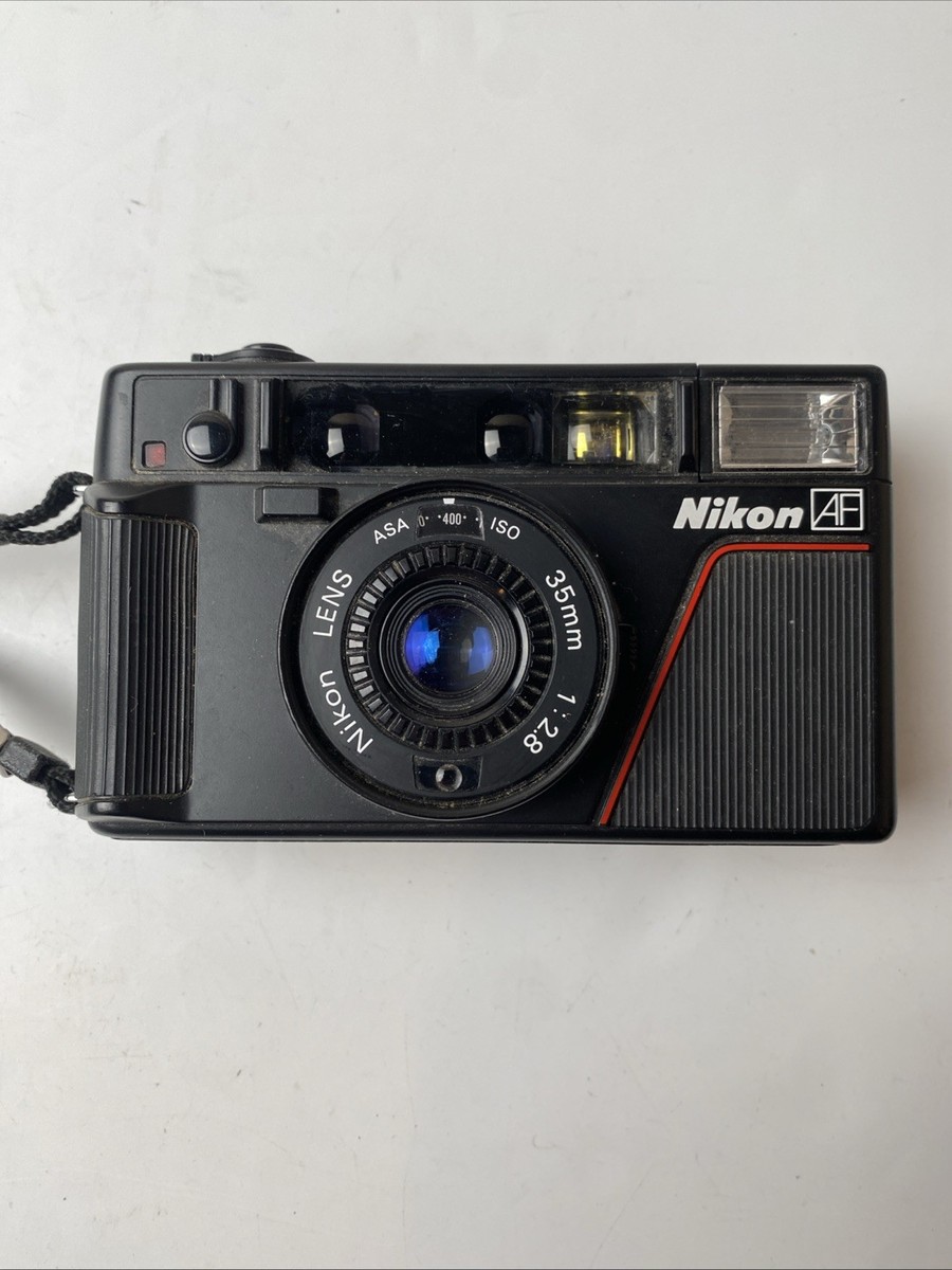 Nikon L35 AF Pikaichi ISO 400 35mm Point & Shoot Film Camera