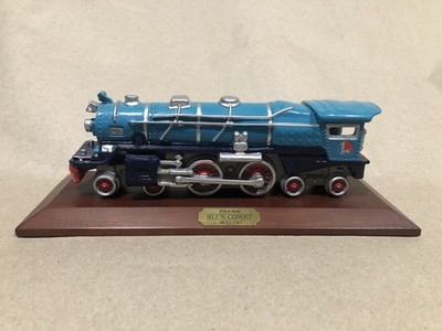 Avon Lionel Blue Comet #400E   1991 Porcelain Display Locomotive w/ Wood Base