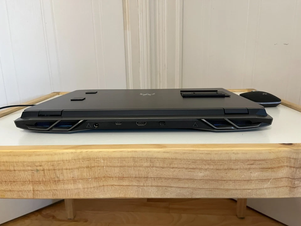 Acer Predator Helios 300 17.3″ – Laptop gamer i9 / RTX 3070 Ti - Bild 2 von 4