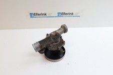 Pompe à eau Saab 900