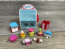 Shopkins Food Fair Candy Collection With 7 Shopkins Figures