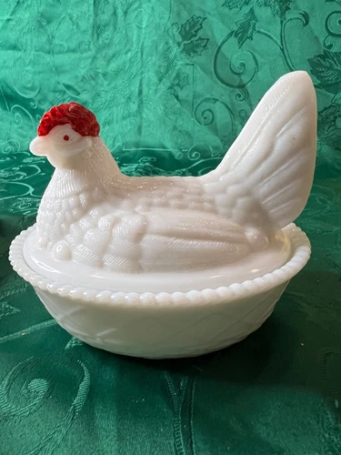 Vintage Rooster Hen Chicken Westmoreland Milk Glass on Nest Red Comb Lid TURNED