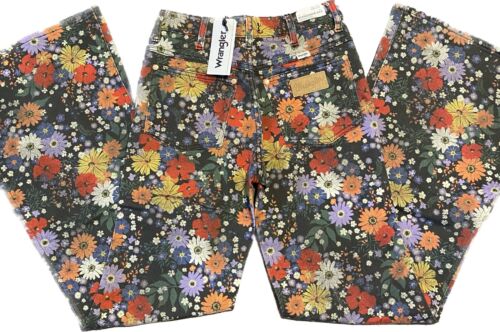 NWT Wrangler Free People Wanderer 622 Flare Jeans W26 L34 Floral High Rise Boho - Picture 1 of 14