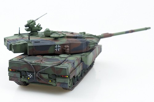 PANZERKAMPF 1/72 German Leopard 2A7PRO Main Battle Tank Model NATO Tricolor Camo - Picture 14 of 20