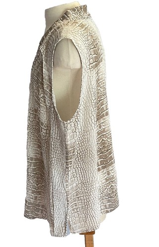 Designer Darjoni 3X Women Sleeveles Taupe & Ivory Sleeveless V-Neck Animal Print - Picture 3 of 6