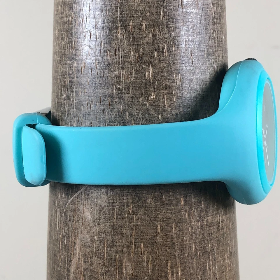 Reloj Rip Curl Aurora Surf Mujer A2696G Banda Silicona Azul Cuarzo 31mm 6 1/2" Foto 3 de 4