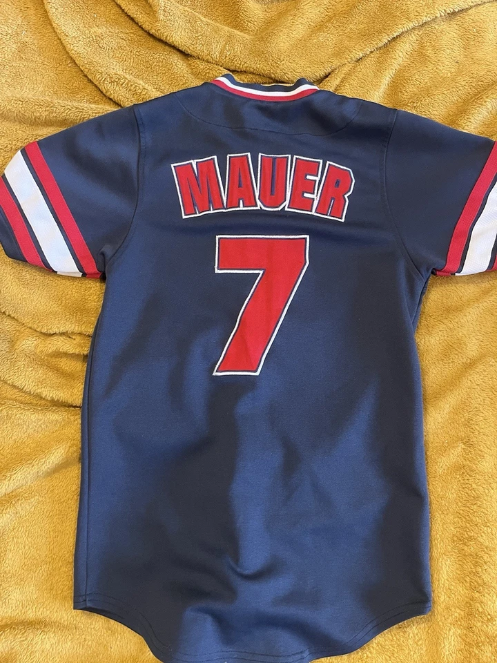 Camiseta de los Mellizos de Minnesota Joe Mauer #7 pequeña bordada verdadera fan abotonada Foto 3 de 4