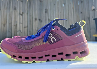 Men s OnCloud Running Shoes Size 9
