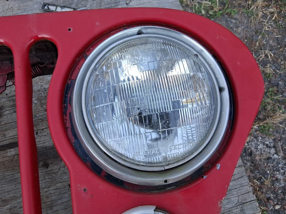 Jeep CJ7 1976-86? Grelha frontal e faróis, direcionais, baldes, molduras, trava - Imagem 3 de 4