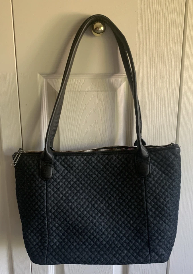 Bolso de hombro Vera Bradley acolchado negro Foto 2 de 4