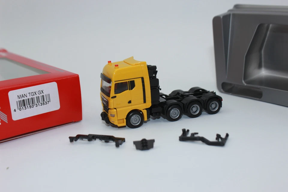 Herpa 313537 Man TGX GX Sl Tractor 1:87 H0 New Original Packaging - Image 3 of 4