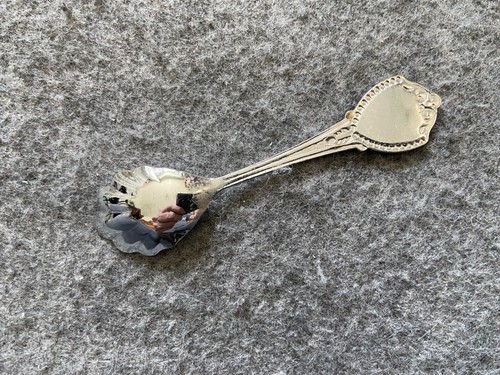 Mt. St. Helens, May 18, 1980 Vintage Souvenir Spoon - Picture 2 of 2