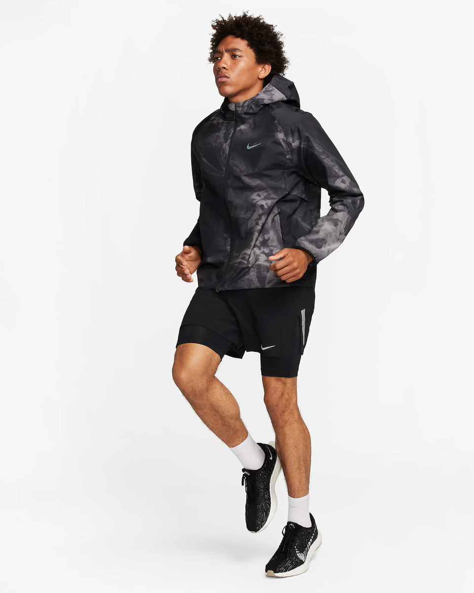 NIKE　STORM-FIT　RUNNING DIVISION　XL メンズ Amazon.com: Nike Storm-FIT ADV Run Division Men's Running