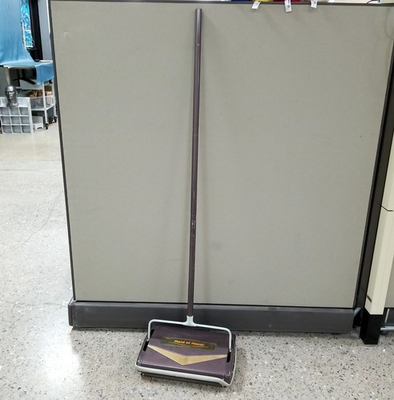 #ad VTG MCM Maid of Honor Custom Bilt Manual Roll Broom Carpet Floor Sweeper $54.99
