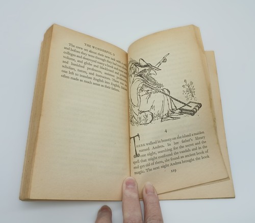 THE 13 CLOCKS AND THE WONDERFUL O BY JAMES THURBER PAPERBACK BOOK - Picture 4 of 9