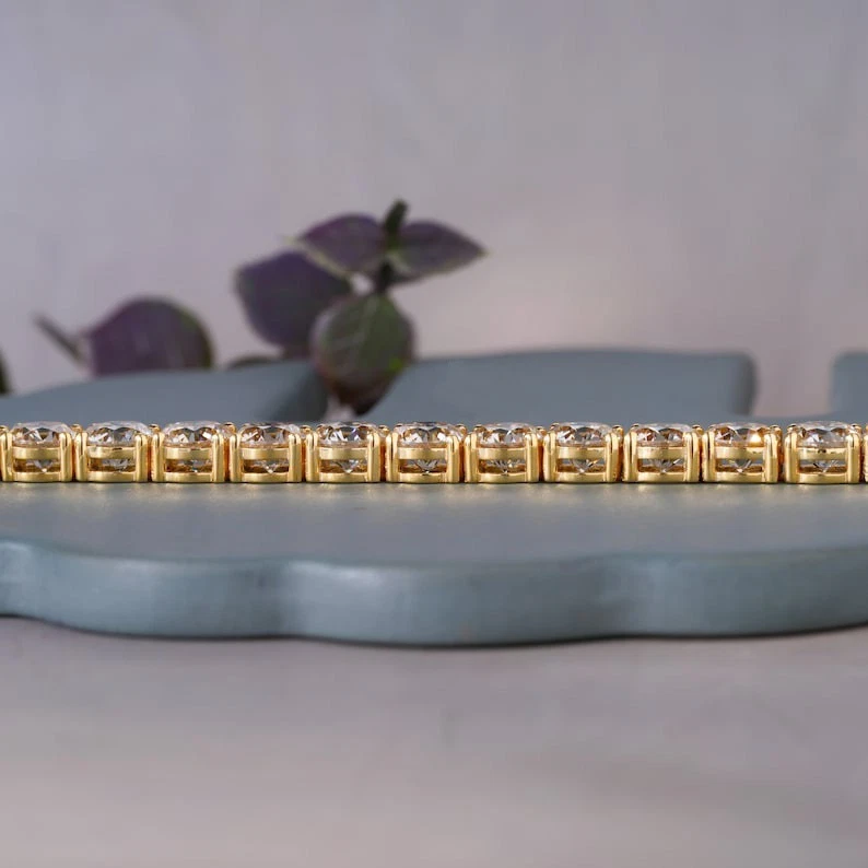 7' Inch Long Tennis Wedding Bracelet 7 CT Round Cut D/VVS1 Solid 10K Yellow Gold - Image 4 of 4