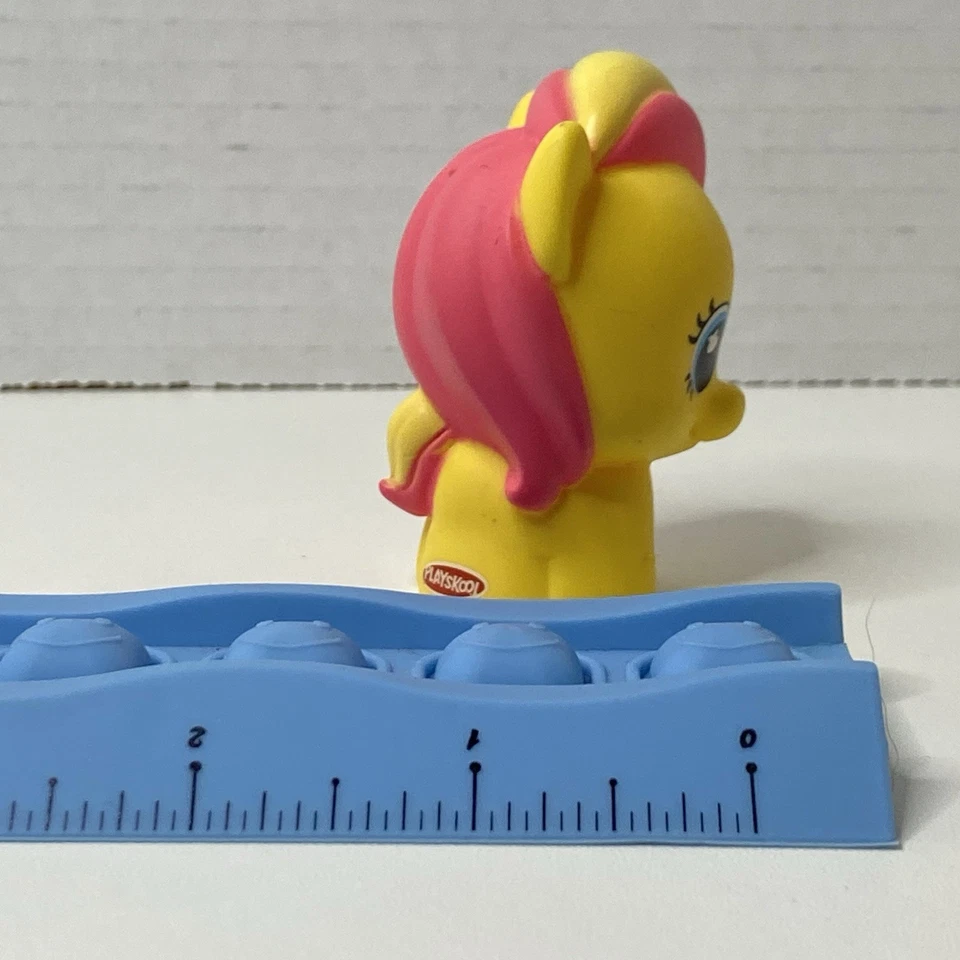 Boneco Fisher Price Little People My Little Pony Fluttershy - Imagem 2 de 4