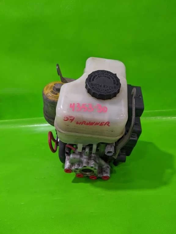 05-09 4RUNNER BRAKE BOOSTER ABS ANTI LOCK BRAKE MODULE ASSEMBLY OEM 4353-30 - Image 3 of 4