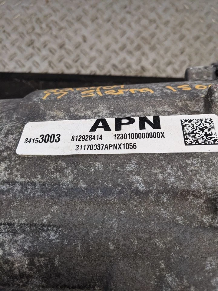 Estuche de transferencia estilo clásico ID 84467434 se adapta a camioneta Sierra 1500 14-19 1072269 Foto 3 de 4