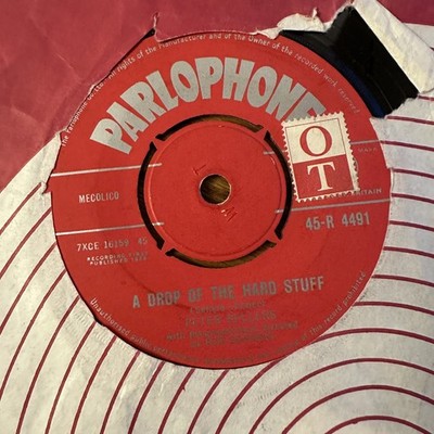 Peter Sellers   A Drop Of The Hard Stuff - Vinyl 7'' Single UK Import - VG+