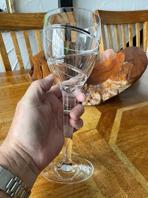 Jasper Conran Stuart Aura Crystal Wine Glass 9 Inch Tall. Superb Condition.