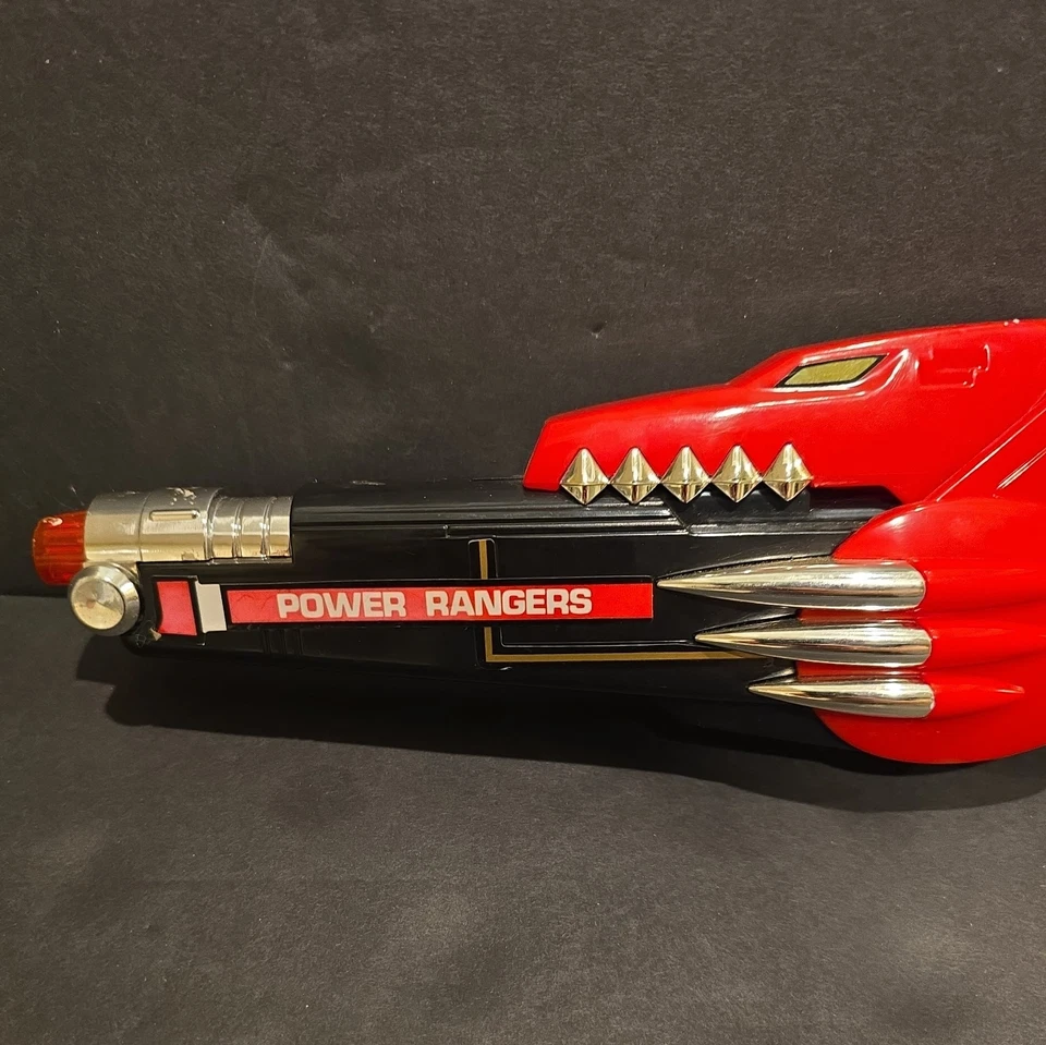 Винтажный бластер-пистолет 90-х Bandai Power Rangers с красным лезвием 1991 НЕ ТЕСТИРОВАЛСЯ - Изображение 2 из 4