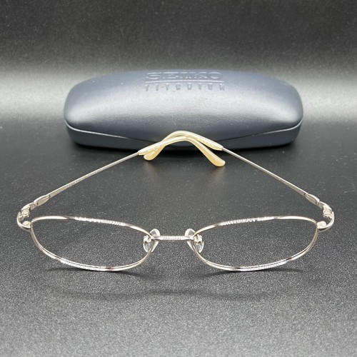 Seiko T0143 Oval Eyeglasses Frame Gold Titanium 53-17-140 Used