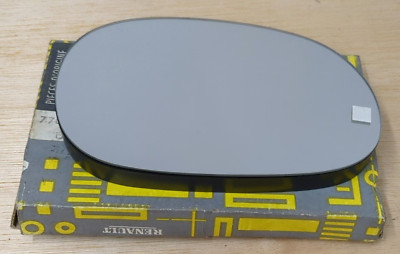 New old stock Genuine Renault Laguna 1 Right Mirror Glass Heated 7701468973