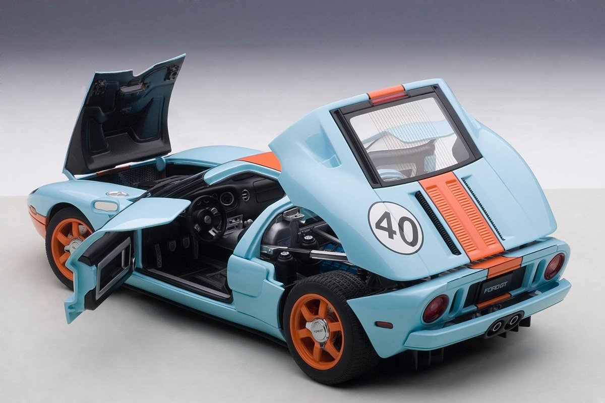 2004 FORD GT BLUE WITH ORANGE STRIPES #40 1:18 Scale AUTOart