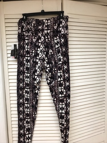 NWT French Laundry Body Control Work out/Yoga Athletic Leggings size XL NWT - Picture 3 of 3