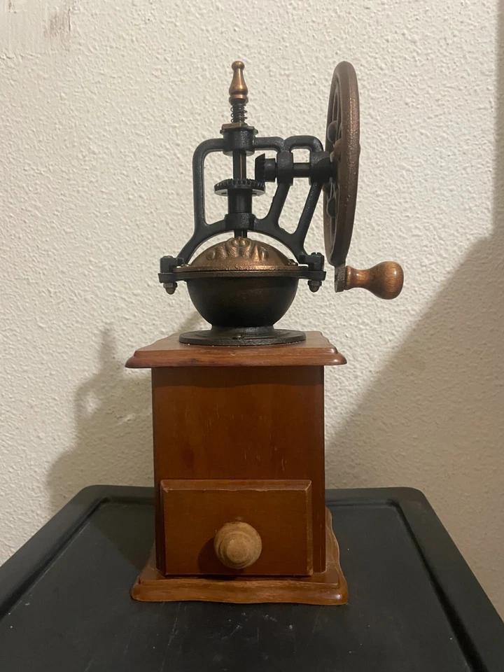 Moulin à Café Vintage en Bois - Marron - Photo 1/1