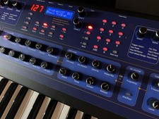 Dave Smith Instruments Poly Evolver Key Hybrid 61-Key Synthesizer Sequencer