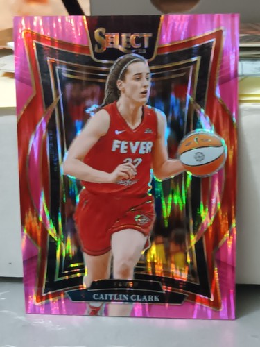 2025 Panini Select WNBA - Concourse Caitlin Clark #41 Pink Flash Prizm