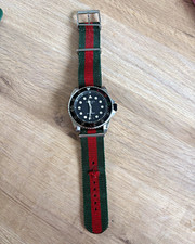 Gucci Dive YA1363 40mm Black Dial Quartz 200m Diver NATO Strap Green/Red