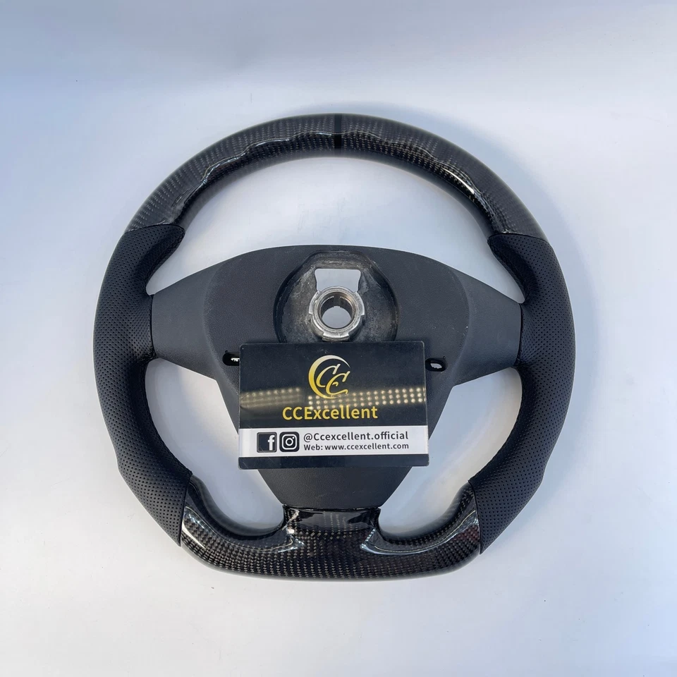 Volante de fibra de carbono personalizado a rayas negras para sedán Saab 9-3 2005-2011 Foto 3 de 4