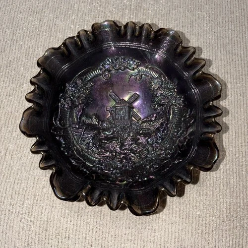 Vintage Imperial Carnival Glass Windmill Bowl With Ruffled Edges.