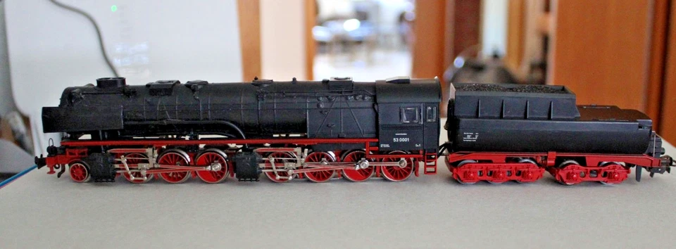 Märklin 3102 gepflegte Dampflok BR 53 0001 der DR AC  analog mit Rauch OVP - Bild 4 von 4